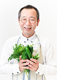 内田悟プロフィール 築地御厨 ミクリヤ 業務用野菜 個人宅配の承ります